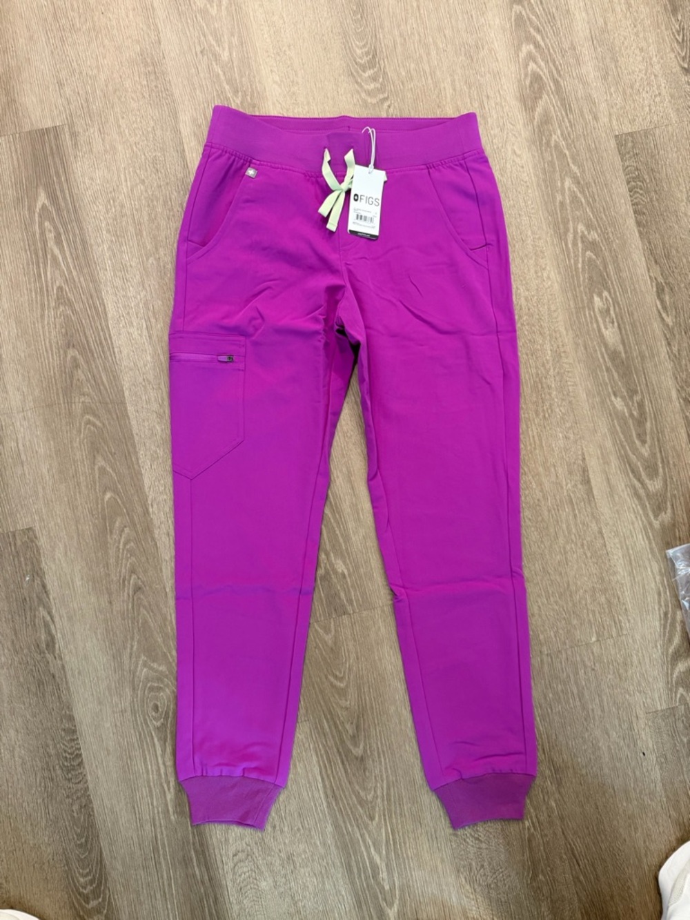 Figs women’s XSmall Jogger Bottoms in Vibrant Magenta